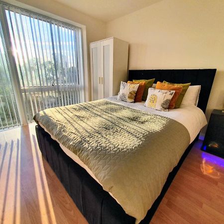 برمنغهام Contemporary Modern Studio Apartment - City Centre المظهر الخارجي الصورة