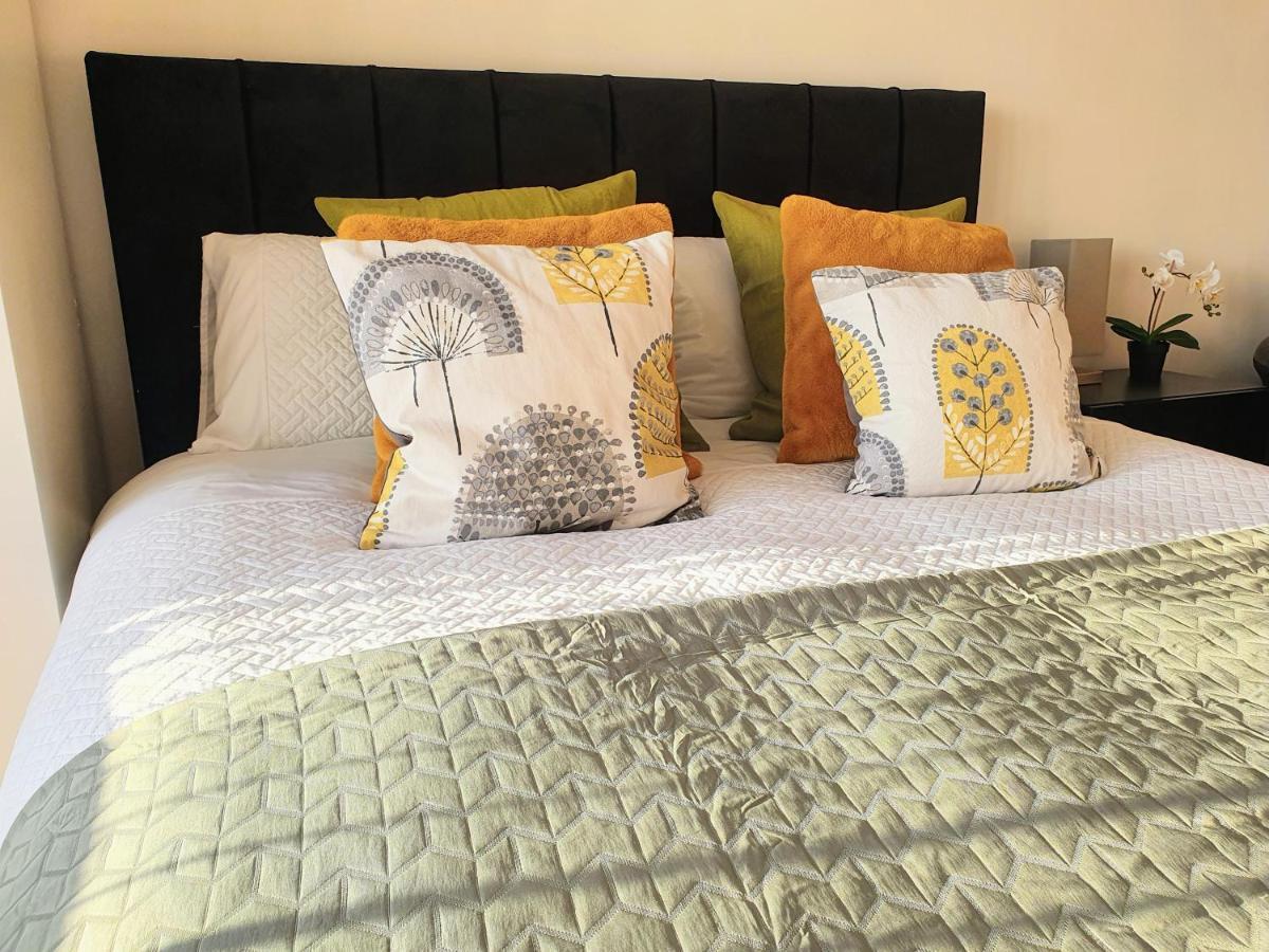 برمنغهام Contemporary Modern Studio Apartment - City Centre المظهر الخارجي الصورة